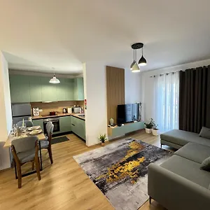 Aparthotel In Center, Shkoder