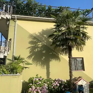 Hostel Xhou's, Shkoder