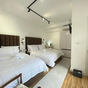 Hotel Nela, Shkoder